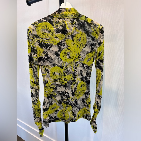 Diane Von Furstenberg mesh print mock neck top M - Picture 4 of 5